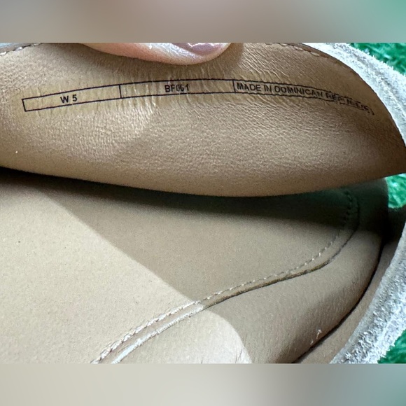 UGG Women’s‎ Fringe Suede Slide Sandals - Tan Size 5 - Picture 2 of 5